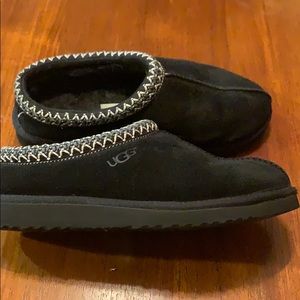 Uggs women’s Tasman slippers sz w9